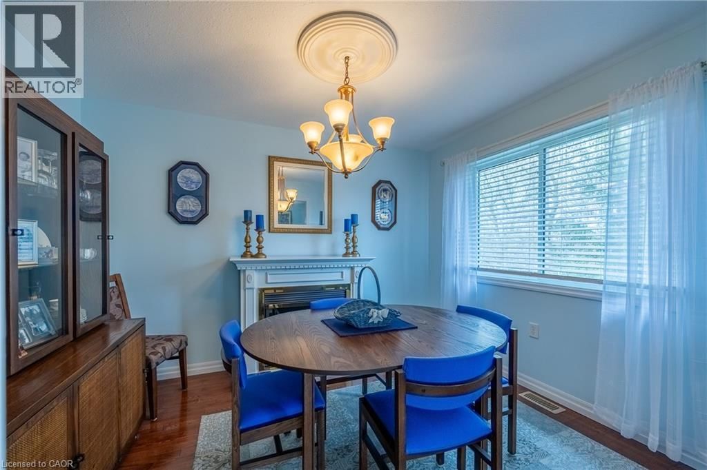 8 - 93 ELMHURST AVENUE Image 12