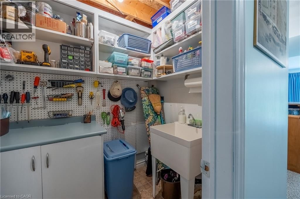 8 - 93 ELMHURST AVENUE Image 26