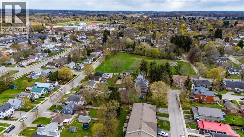 8 - 93 ELMHURST AVENUE Image 30