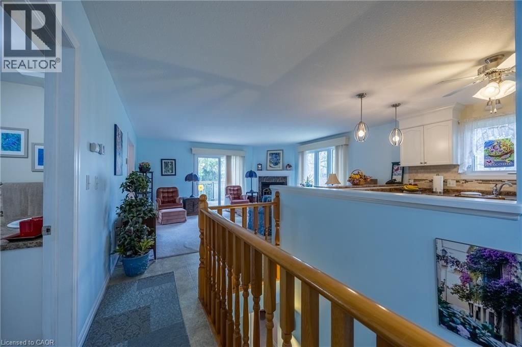 8 - 93 ELMHURST AVENUE Image 7