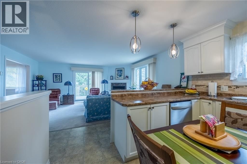 8 - 93 ELMHURST AVENUE Image 9