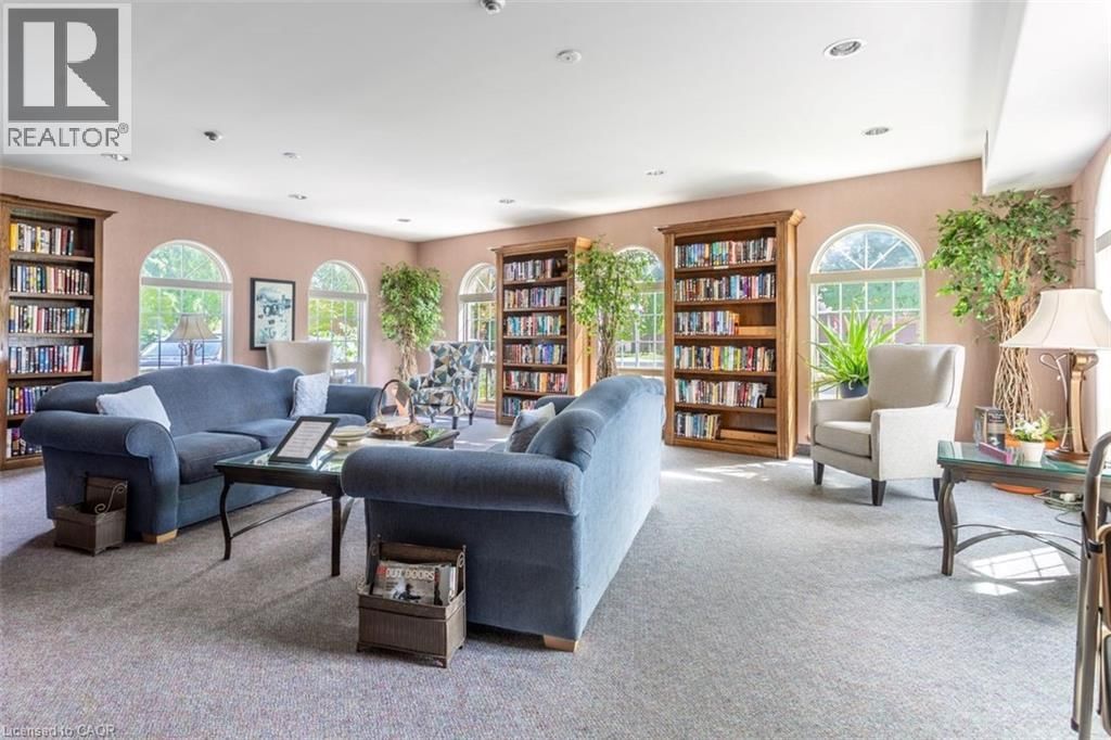 102 NORTHERNBREEZE STREET Image 43