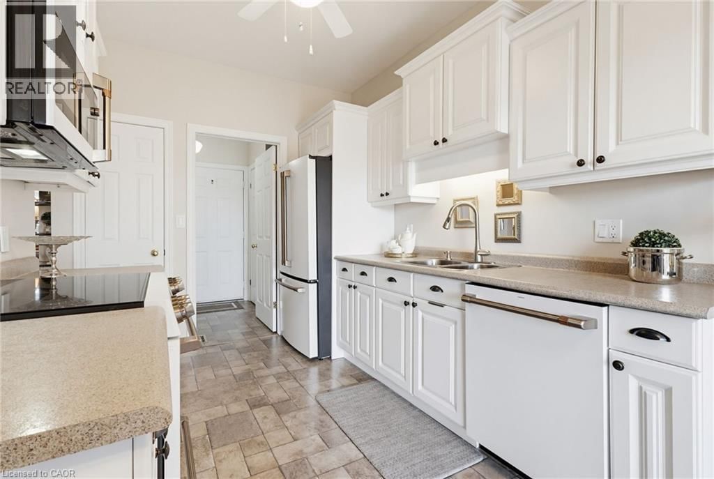 102 NORTHERNBREEZE STREET Image 9