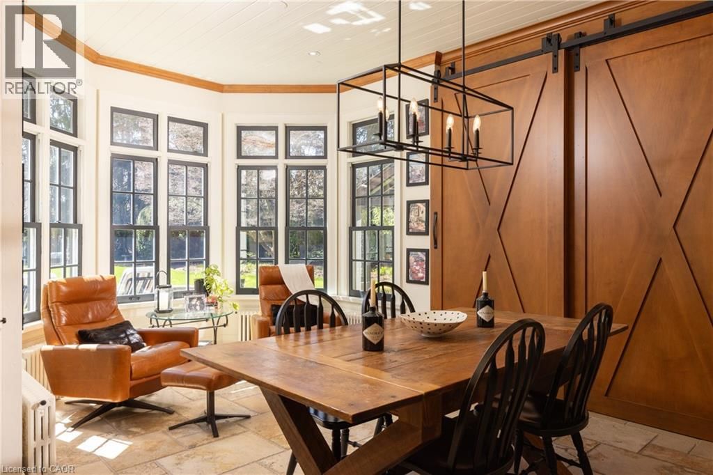 2055 LAKESHORE ROAD EAST Image 11