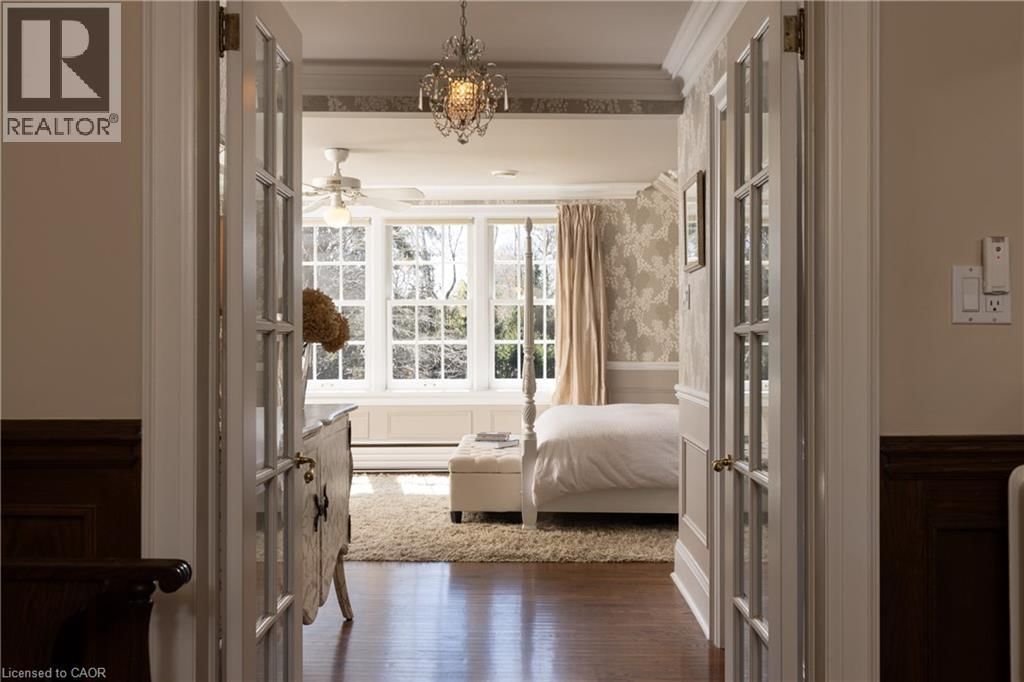 2055 LAKESHORE ROAD EAST Image 15