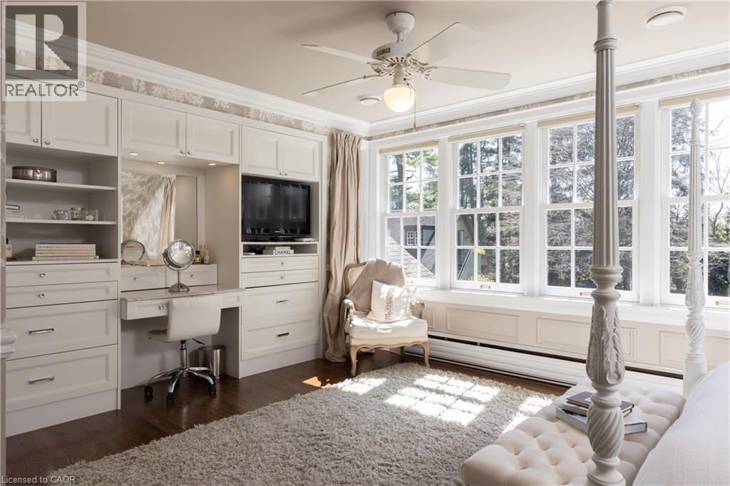 2055 LAKESHORE ROAD EAST Image 16