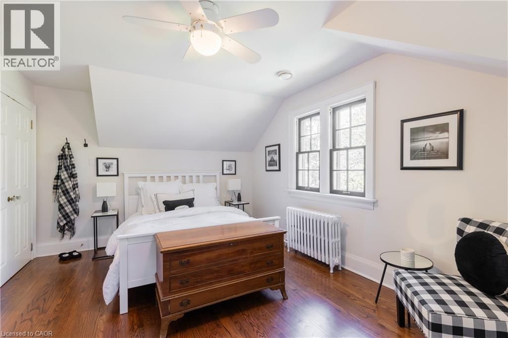 2055 LAKESHORE ROAD EAST Image 21