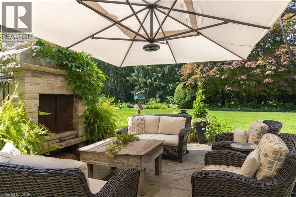 2055 LAKESHORE ROAD EAST Image 24