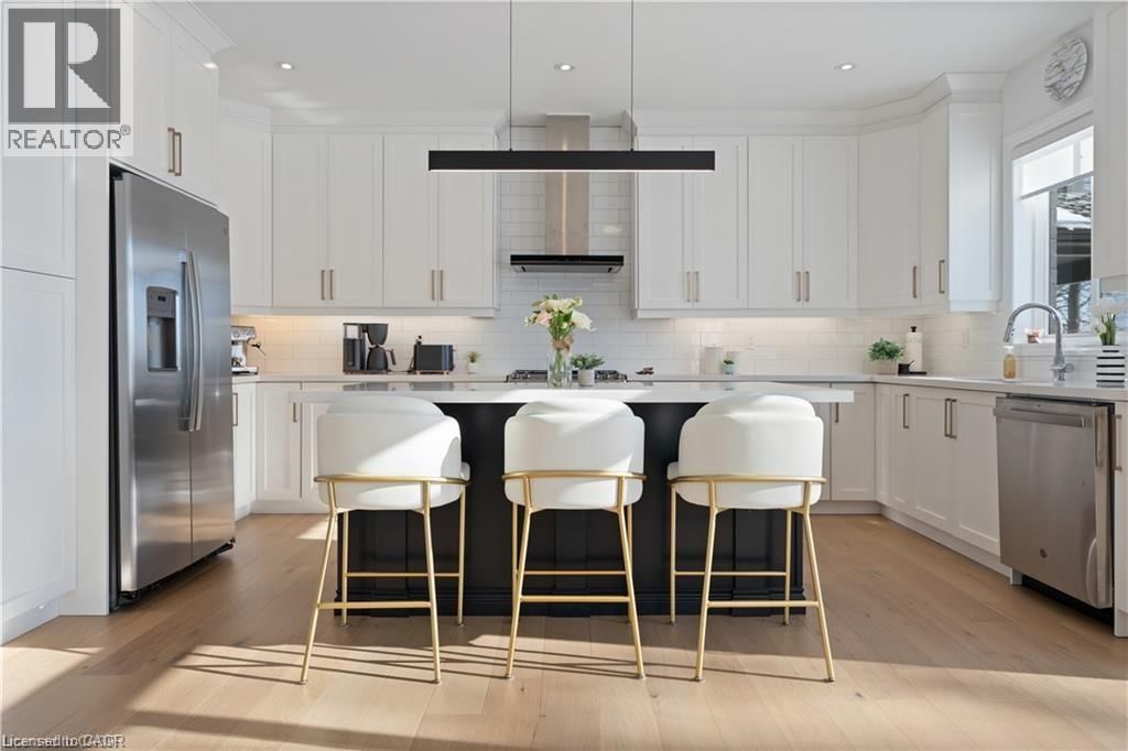 66 CESAR PLACE Image 11