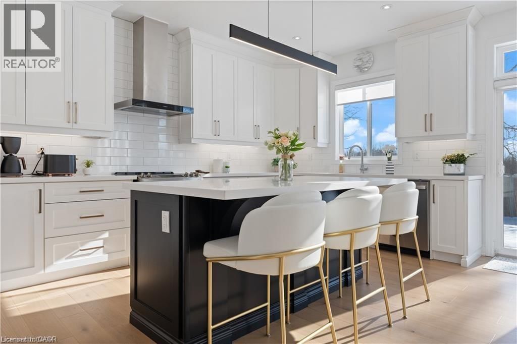 66 CESAR PLACE Image 13