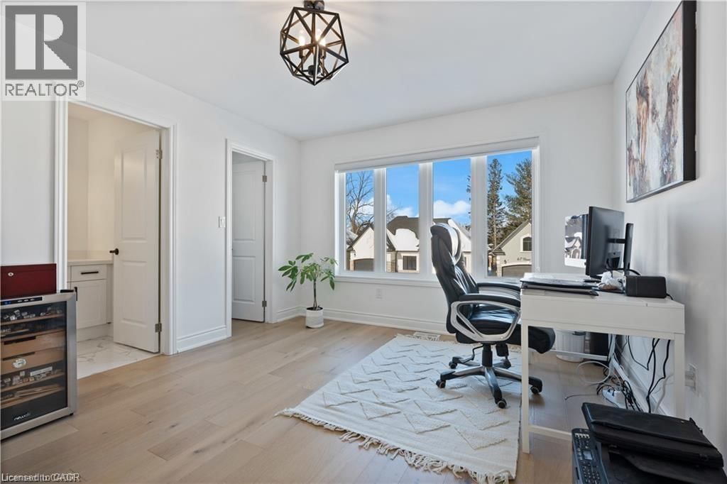 66 CESAR PLACE Image 20