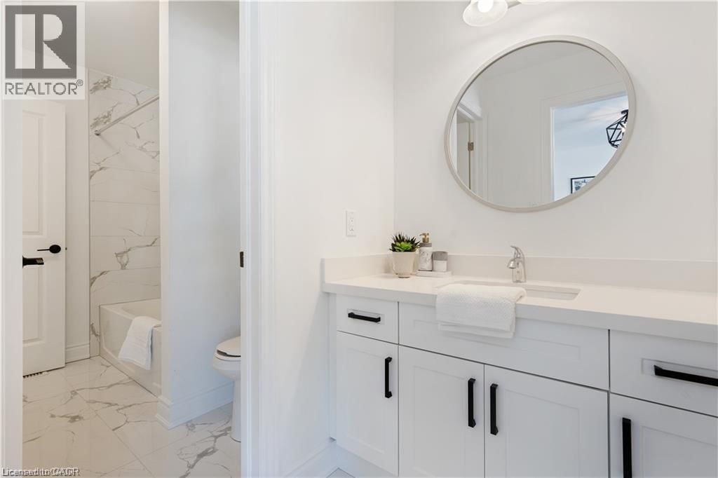 66 CESAR PLACE Image 22