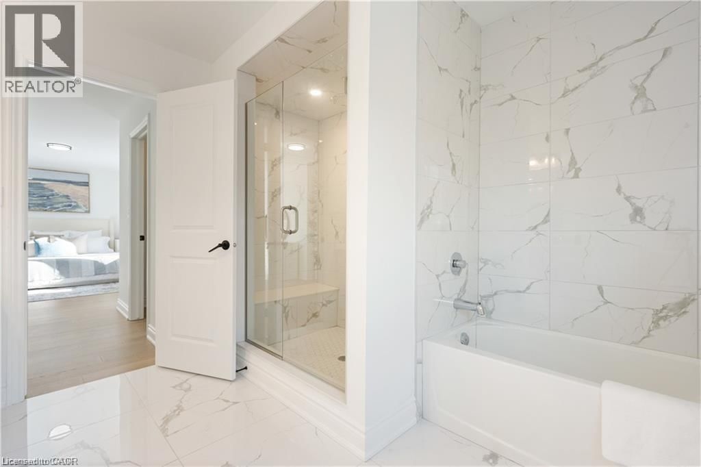 66 CESAR PLACE Image 31