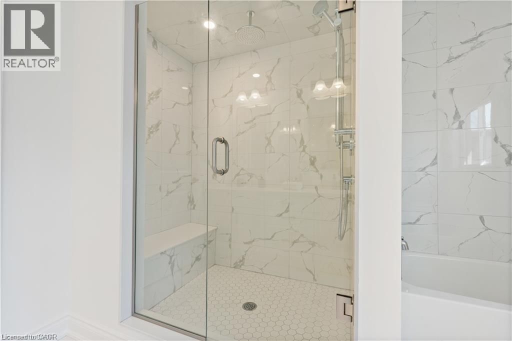 66 CESAR PLACE Image 32