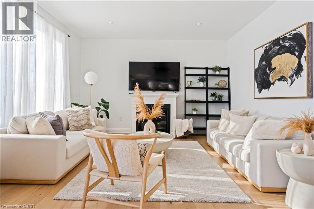 66 CESAR PLACE Image 6