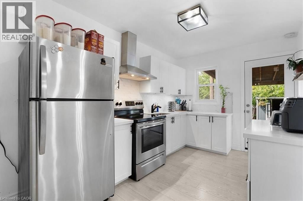 133 FREDERICK AVENUE Image 7