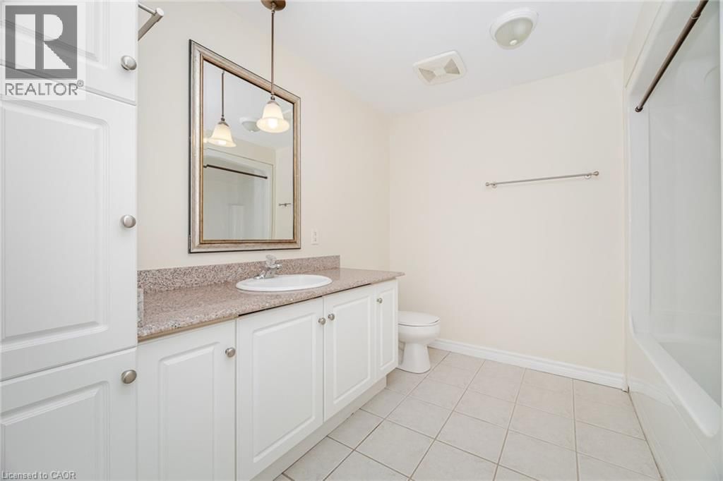 1605 - 135 JAMES STREET SOUTH Image 18