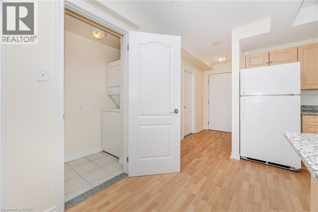 1605 - 135 JAMES STREET SOUTH Image 25