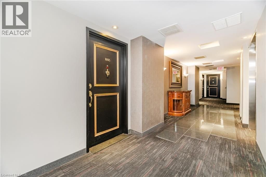 1605 - 135 JAMES STREET SOUTH Image 6