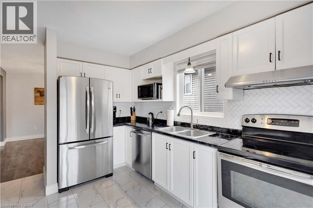 36 CASHEL CRESCENT Image 11