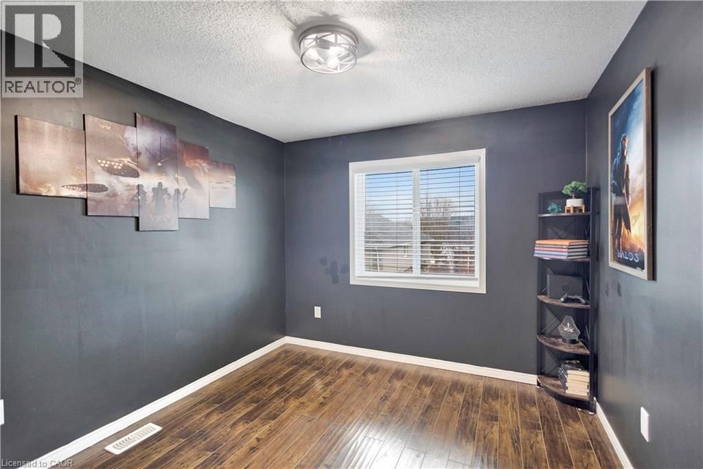 36 CASHEL CRESCENT Image 19