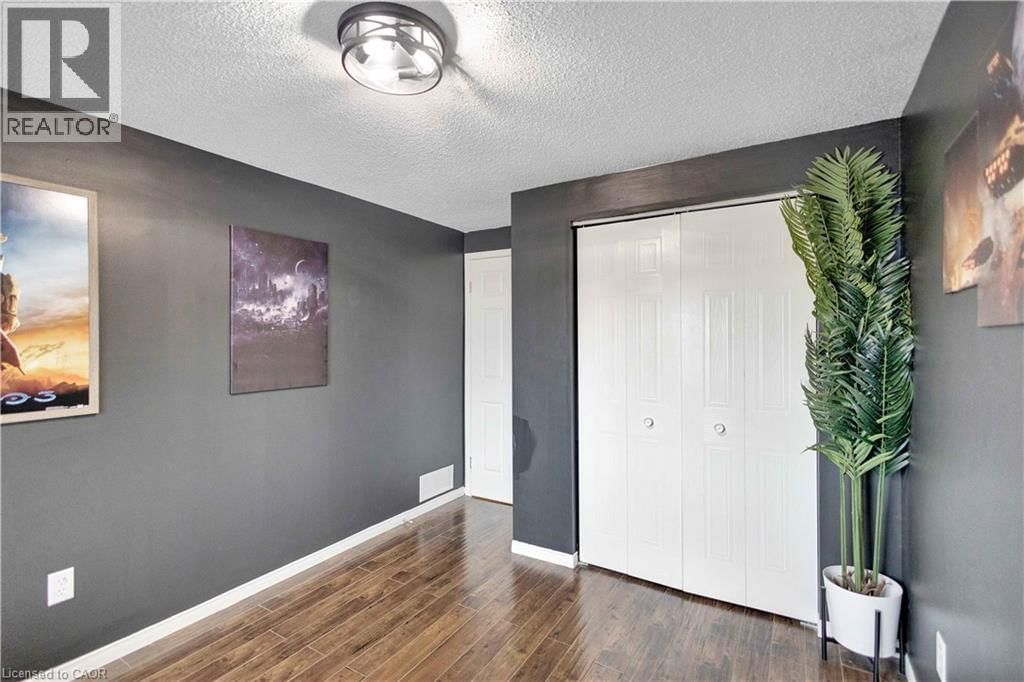 36 CASHEL CRESCENT Image 20