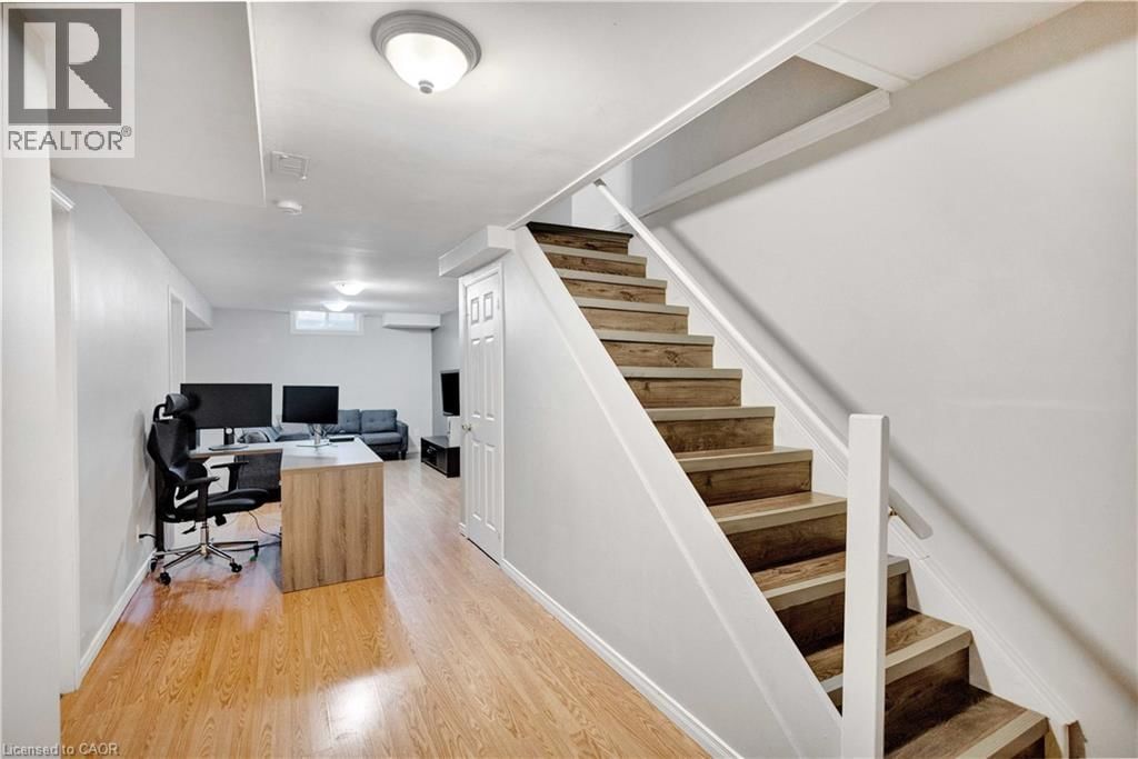 36 CASHEL CRESCENT Image 22