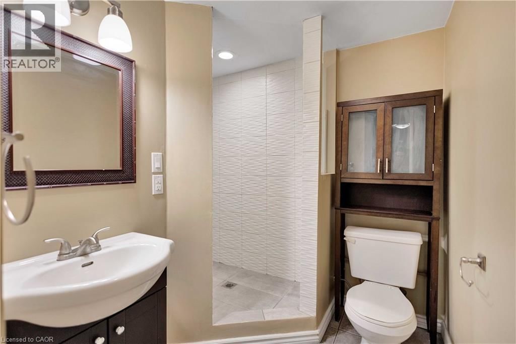 36 CASHEL CRESCENT Image 28