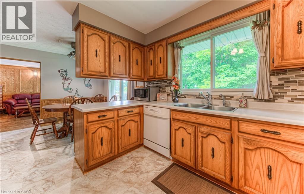 65 TRAILVIEW DRIVE Image 16