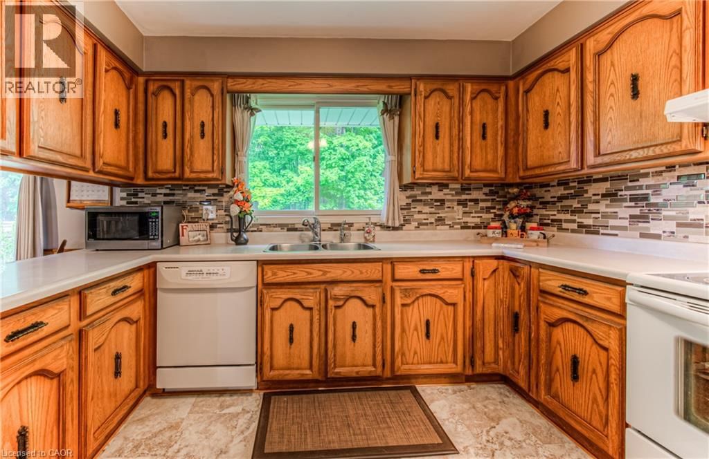 65 TRAILVIEW DRIVE Image 21