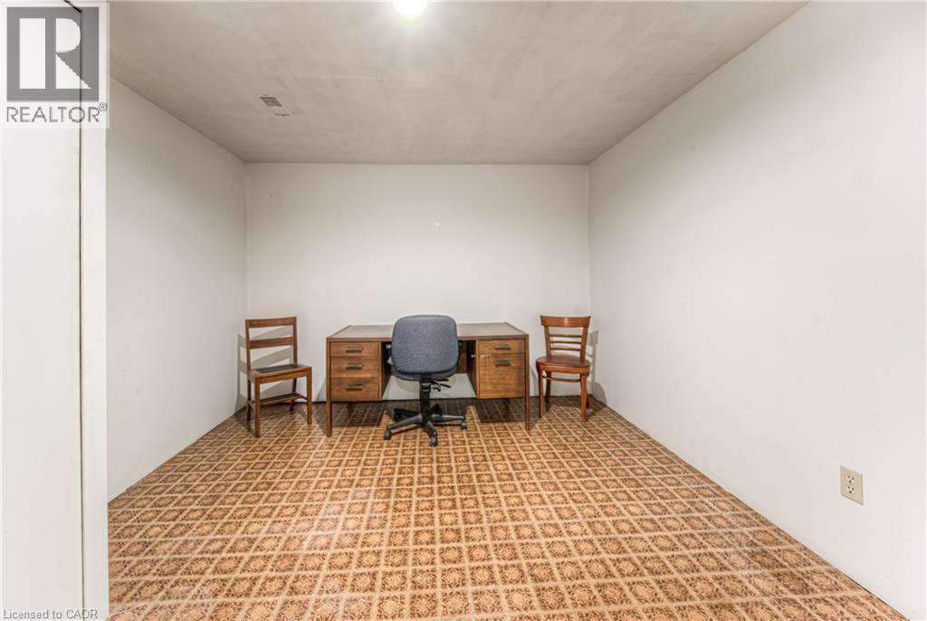 65 TRAILVIEW DRIVE Image 32