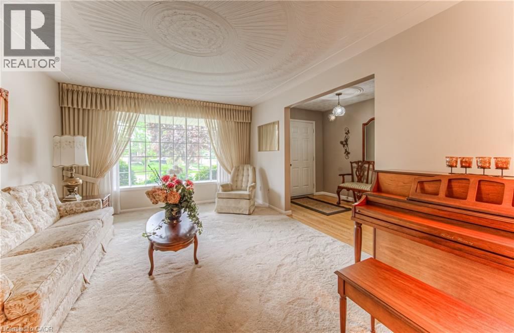 65 TRAILVIEW DRIVE Image 6