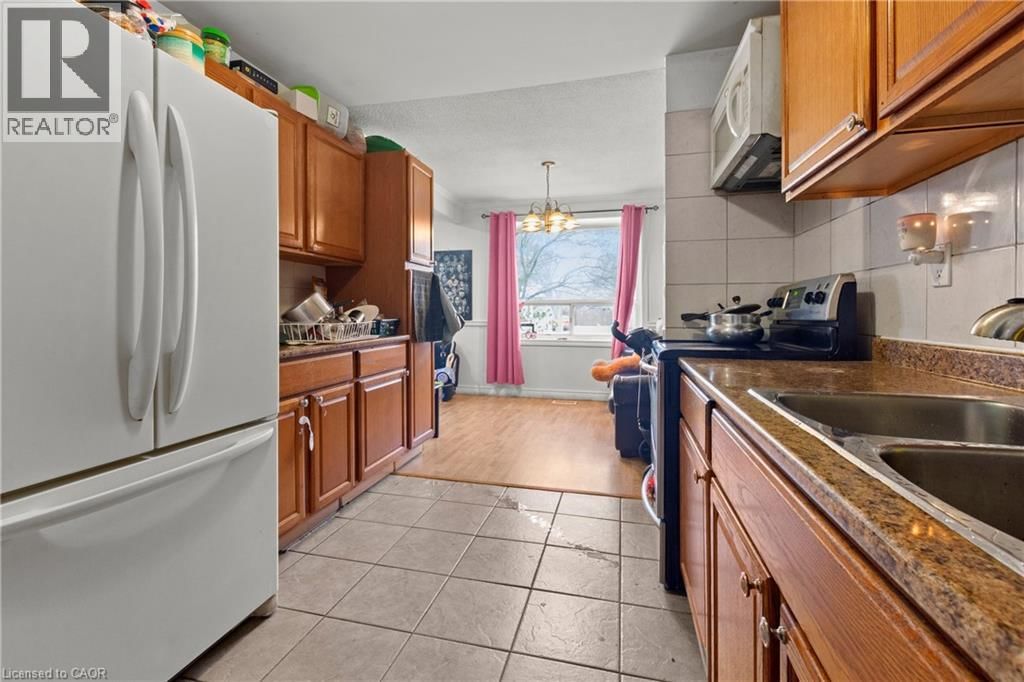 566 GREENHILL AVENUE Image 10