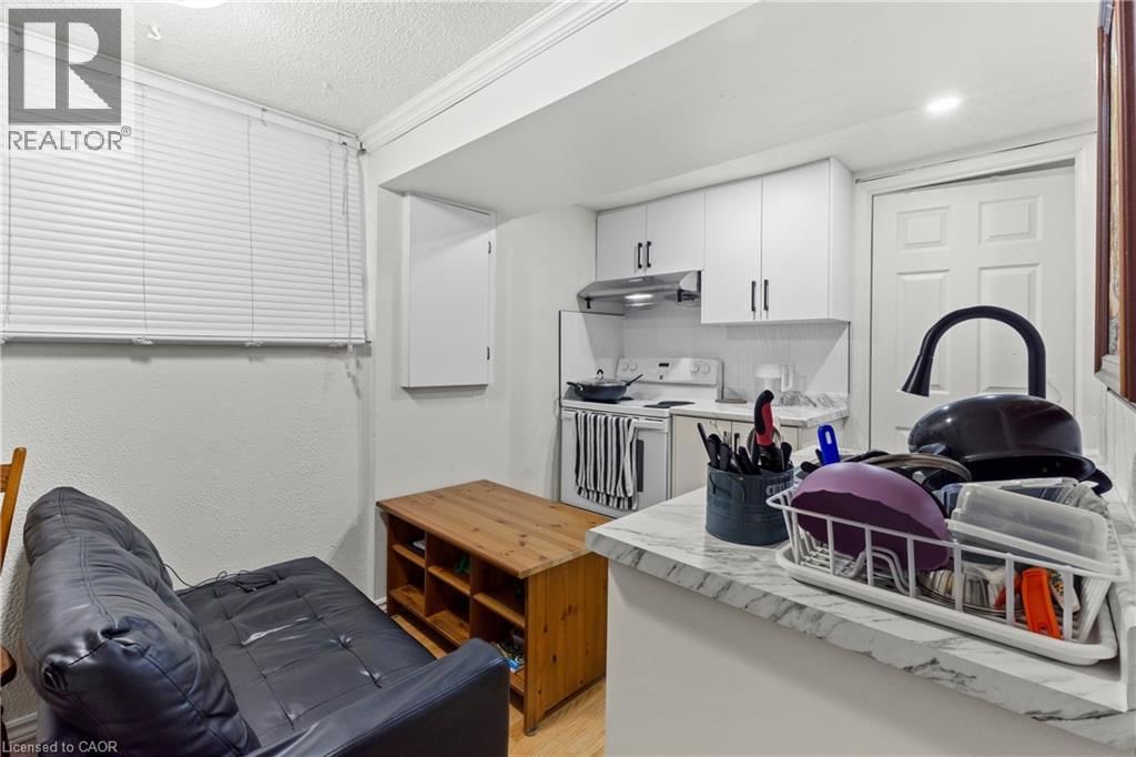 566 GREENHILL AVENUE Image 22