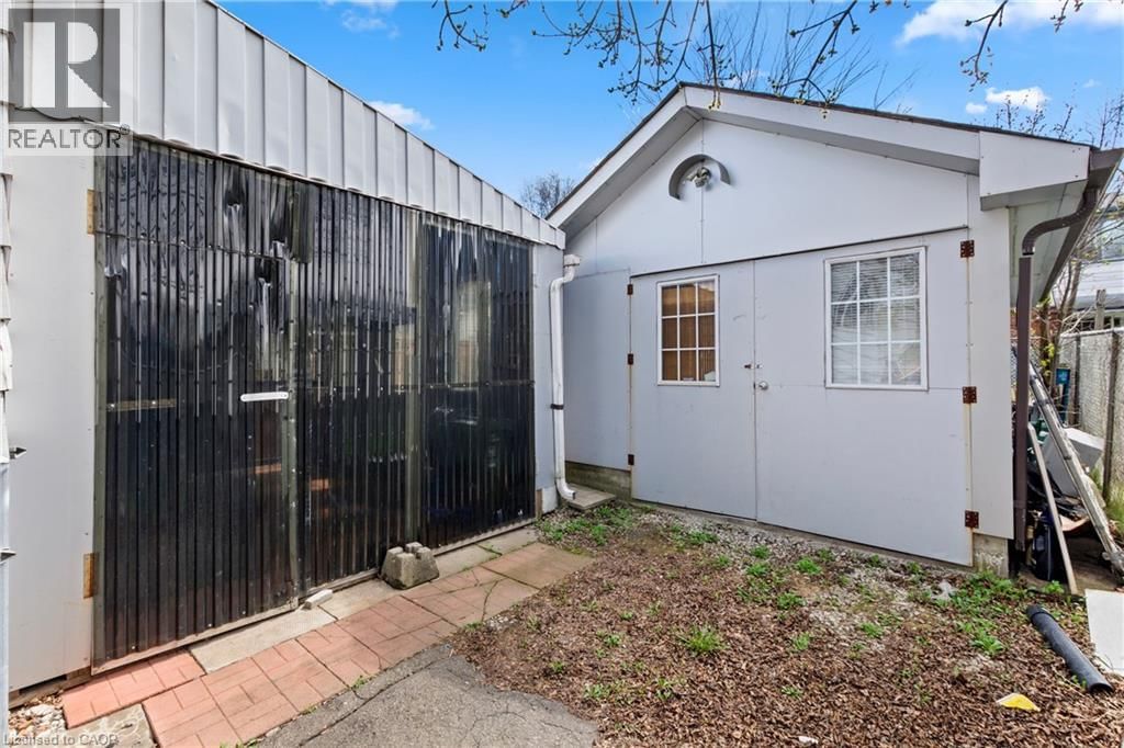 566 GREENHILL AVENUE Image 38