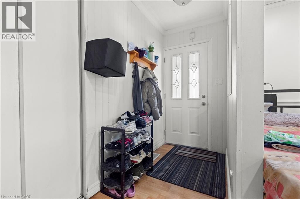 566 GREENHILL AVENUE Image 5