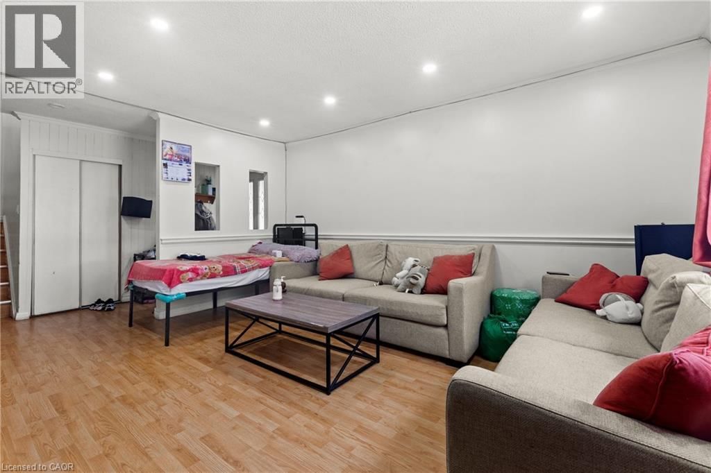 566 GREENHILL AVENUE Image 6