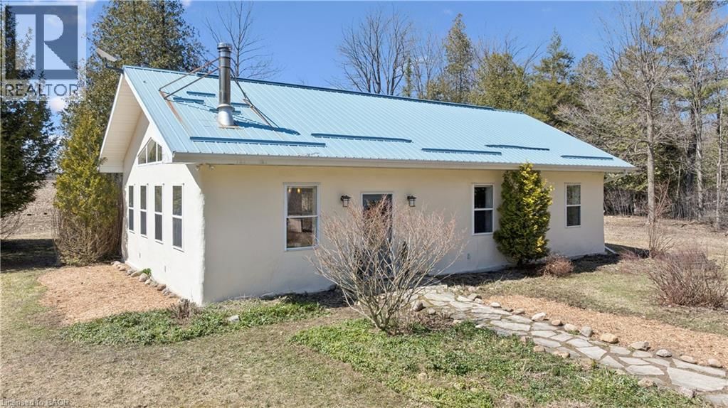 5578 11TH LINE Image 1