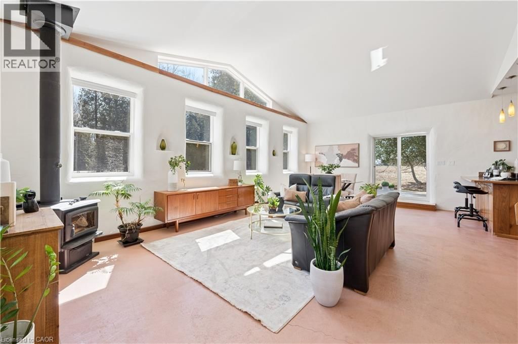 5578 11TH LINE Image 3