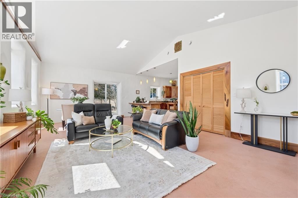 5578 11TH LINE Image 4