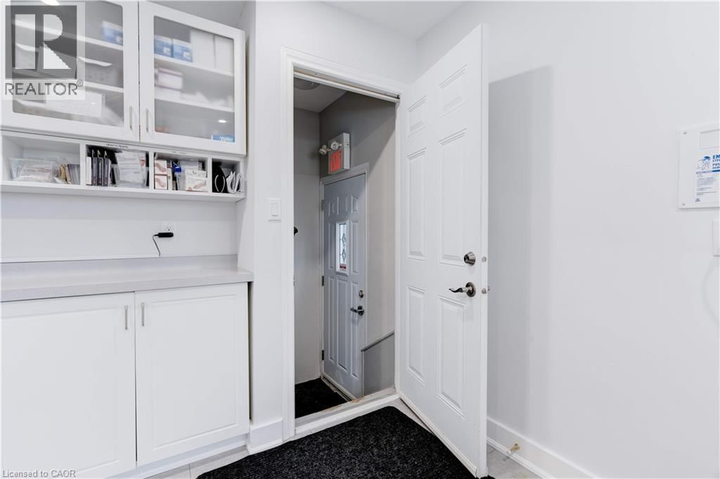 2409 WALKER'S LINE Image 16