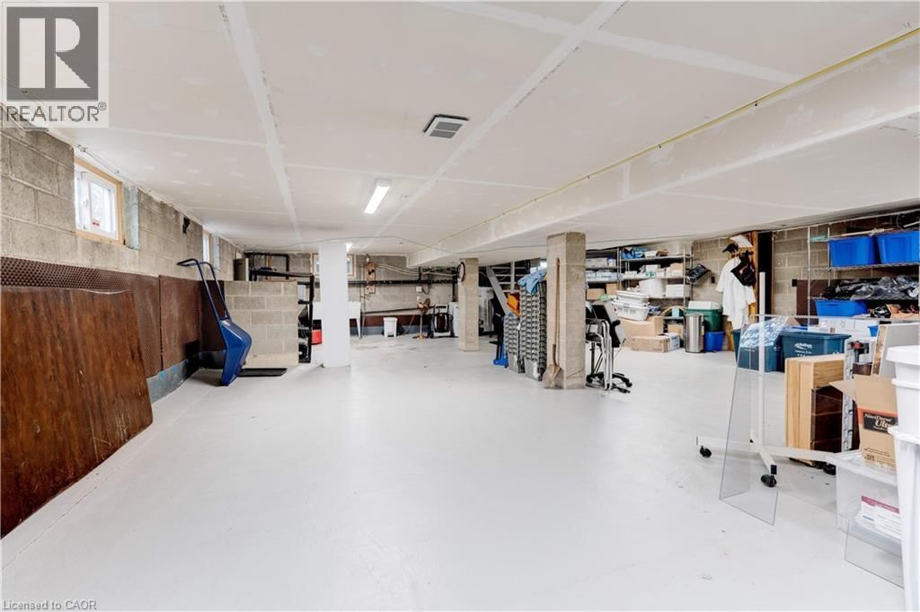 2409 WALKER'S LINE Image 18