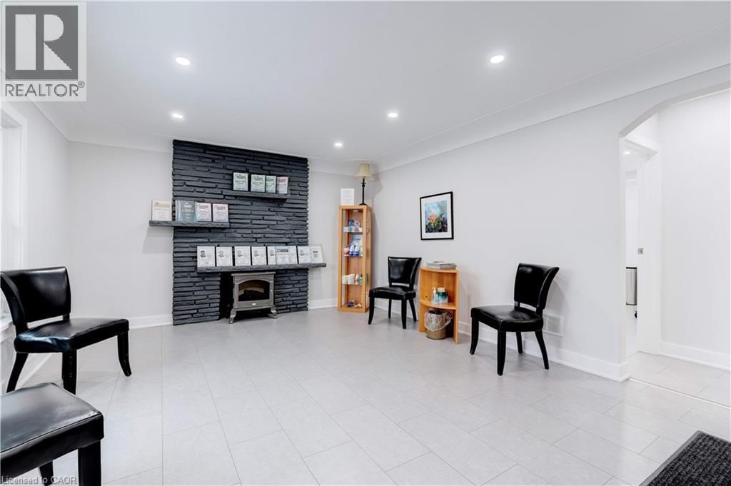 2409 WALKER'S LINE Image 2