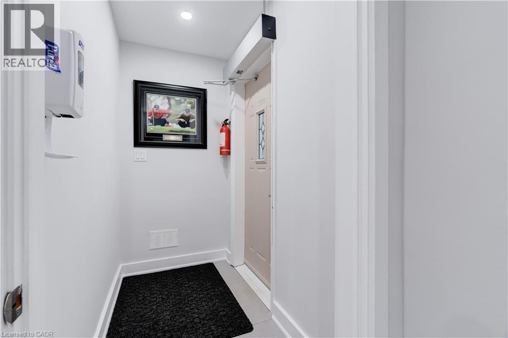 2409 WALKER'S LINE Image 6