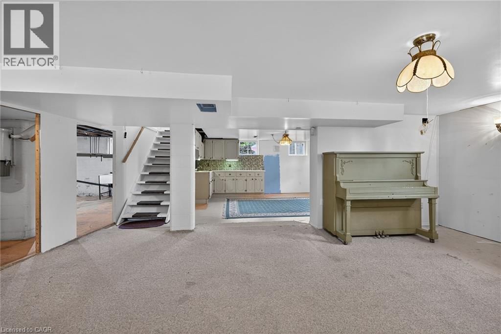 156 CHESLEY STREET Image 21