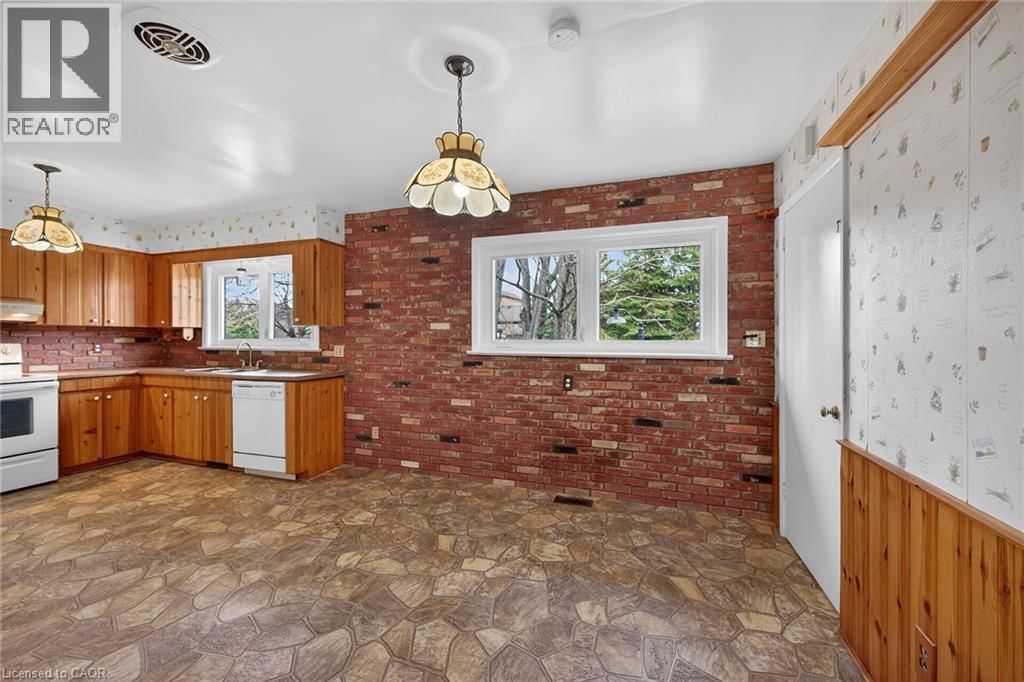 156 CHESLEY STREET Image 6