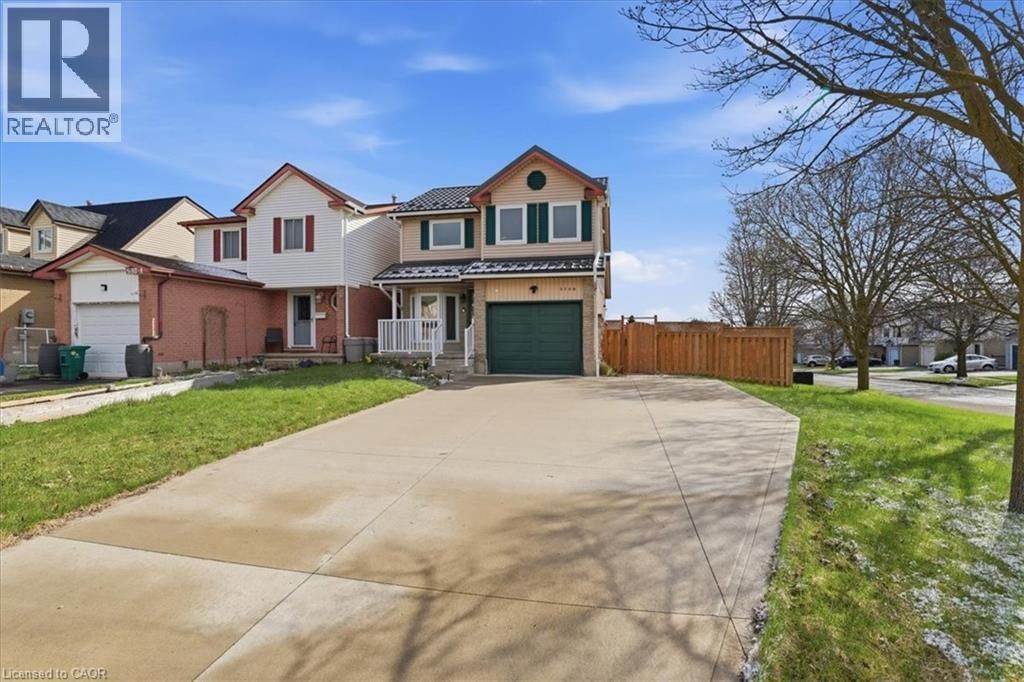 530 ROSEMEADOW CRESCENT Image 2