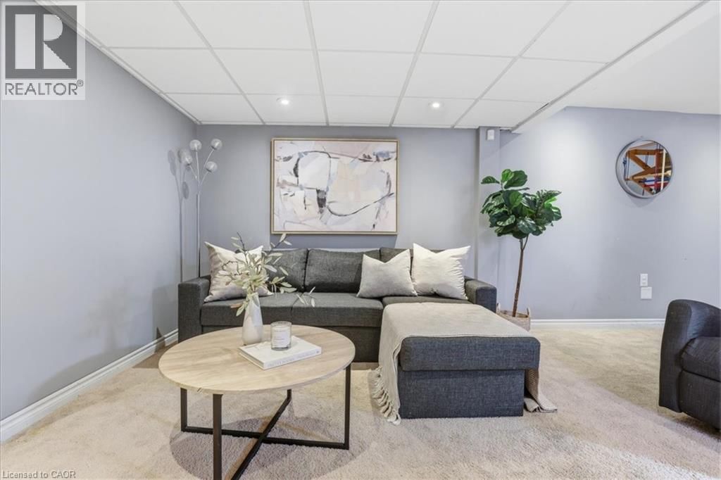 530 ROSEMEADOW CRESCENT Image 28