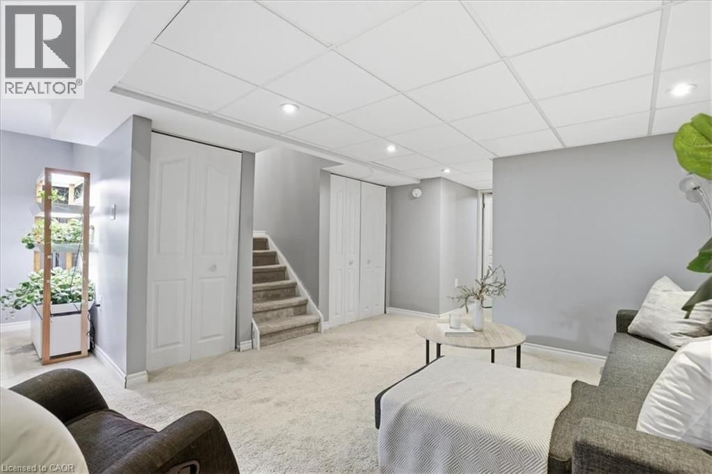 530 ROSEMEADOW CRESCENT Image 33