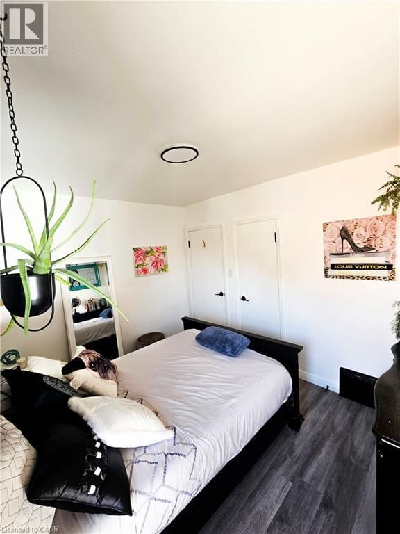 34 CHRISTOPHER DRIVE Image 10